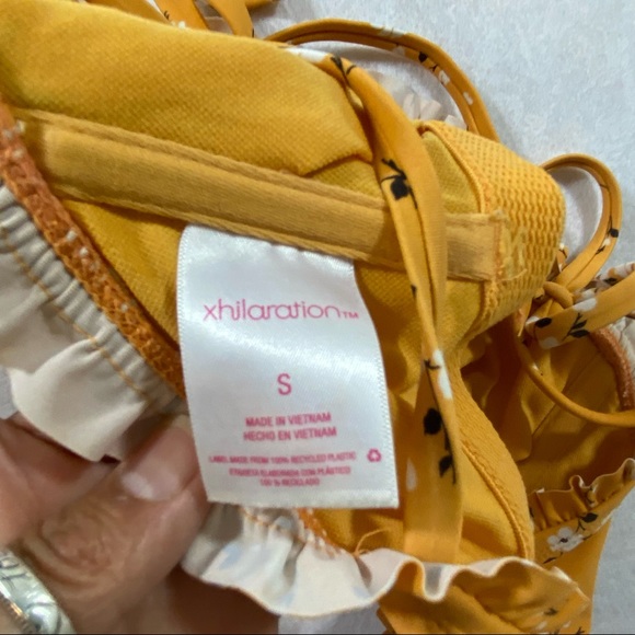 Xhiliration Cropped Top Swim Top Mustard Small floral Print Ruffled biki… - Picture 7 of 11